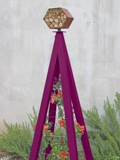 Bee Bungalow + Akoris Garden Tuteur Jr. 15 Bee Bungalow + Akoris Garden Tuteur Jr. -Green Haven Shop 8600532 01v bee bungalow akoris garden tuteur aubergine