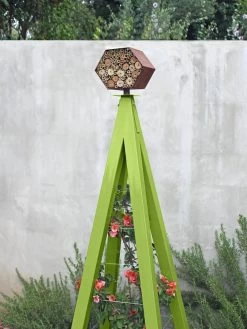 Bee Bungalow + Akoris Garden Tuteur Sr. -Green Haven Shop 8600532 05V tif