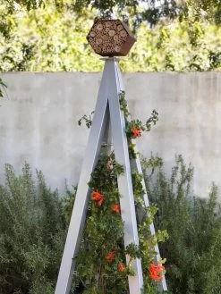 Bee Bungalow + Akoris Garden Tuteur Sr. -Green Haven Shop 8600532 07V jpg