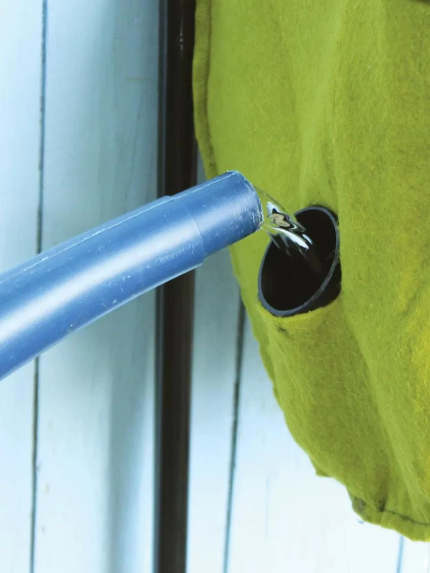 Vigoroot™ Self-Watering Easy Garden Planter 7 Vigoroot™ Self-Watering Easy Garden Planter - Image 7