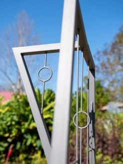 Pilar Free Standing Trellis -Green Haven Shop 8613316 0138